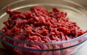 uncooked-ground-beef-in-glass-bowl_Angele-J-Pexels